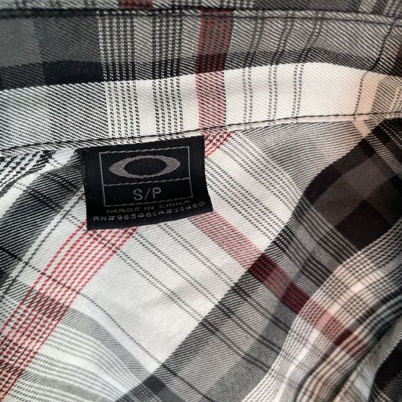 Oakley Shirt Mens Small White Black Plaid Long Sleeve Button Collared Surf Skate - Picture 5 of 16